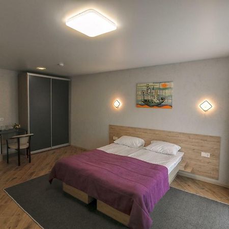 Raziotel Rishelyevskiy Cherson Exteriör bild