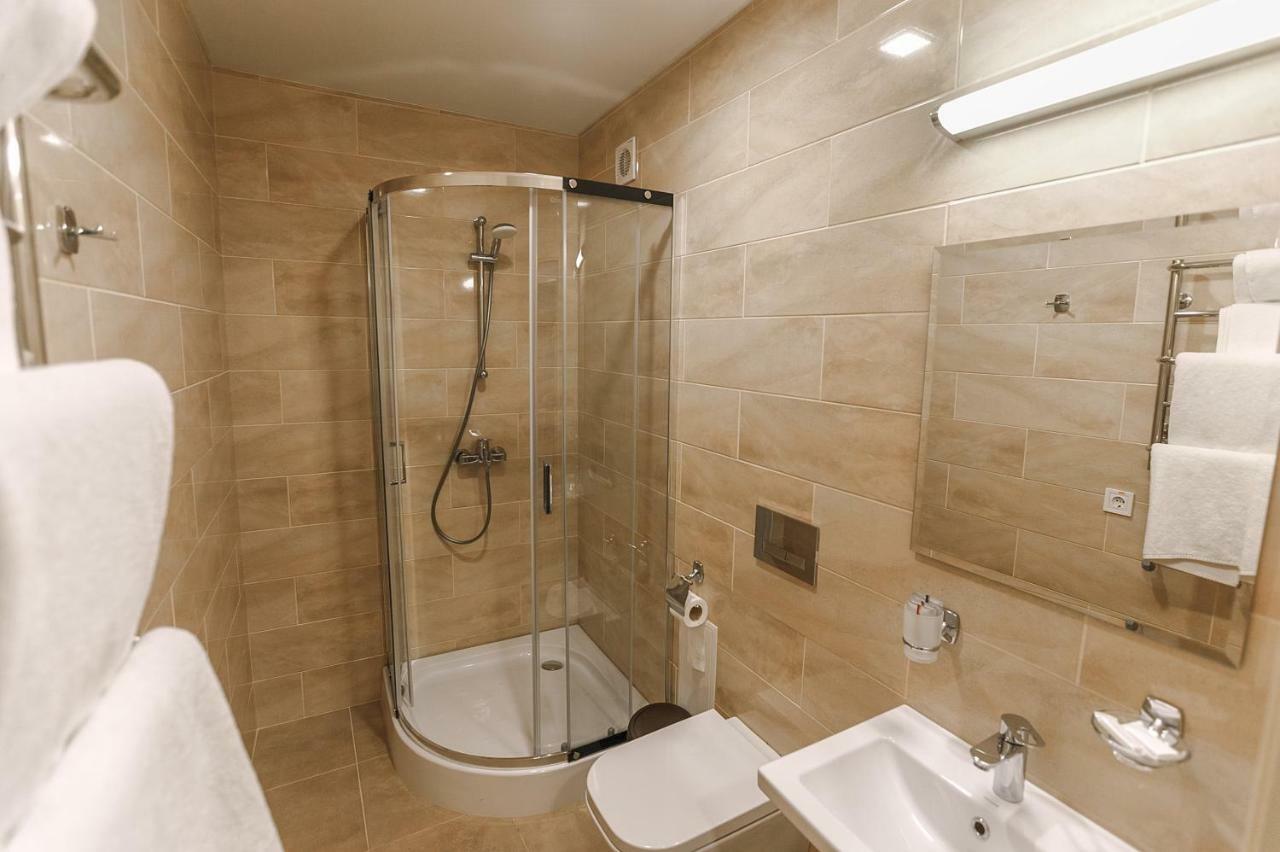Raziotel Rishelyevskiy Cherson Exteriör bild