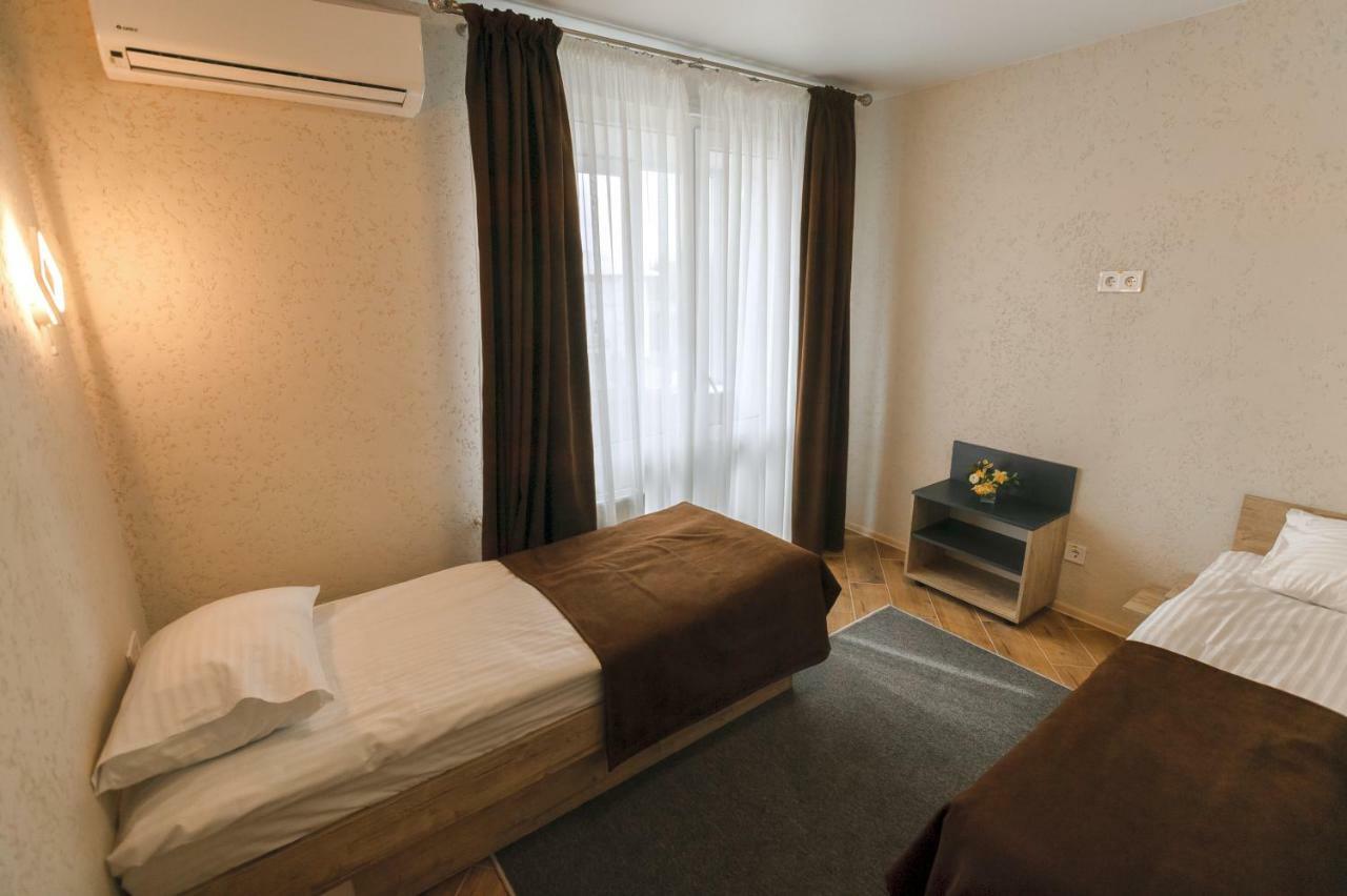 Raziotel Rishelyevskiy Cherson Exteriör bild